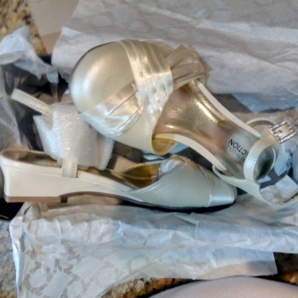 Girls dressy/flower girl shoes